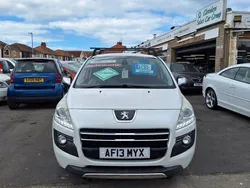 White Used 2013 Peugeot 3008 Hatchback | £4,995 (Fair price)