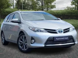 Silver Used 2014 Toyota Auris Hybrid Sport Estate | £10,995 (Fair price)
