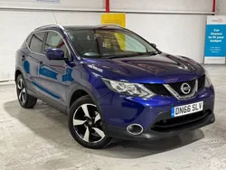 Blue Used 2016 Nissan Qashqai N-Connecta SUV | £8,695 (Fair price)