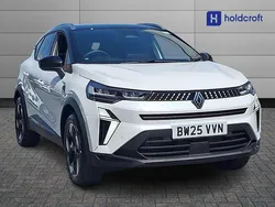 Metallic arctic white New 2025 Renault Captur Techno SUV | £19,999 (Fair price)