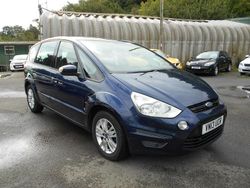 Blue Used 2013 Ford S-MAX Zetec MPV | £2,995 (Good price)