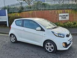 White Used 2012 Kia Picanto Hatchback | £1,795 (Fair price)