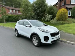 White Used 2016 Kia Sportage 2 SUV | £7,834 (Good price)