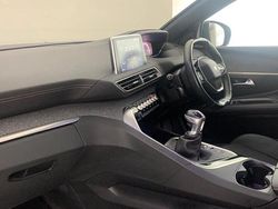 White Used 2019 Peugeot 3008 Premium SUV | £12,738 (Fair price)