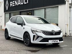 Red Used 2025 Renault Clio V Esprit Alpine Hatchback | £17,917 (Fair price)