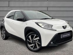 Super white New 2025 Toyota Aygo X SUV | £15,740