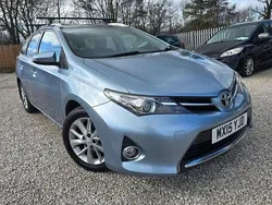 Used 2015 Toyota Auris Touring Sports Estate | £4,395 (Fair price)