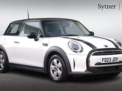 White Used 2023 Mini Cooper Classic Hatchback | £19,750 (Good price)