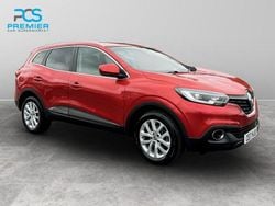 Red Used 2017 Renault Kadjar Dynamique SUV | £7,395 (Good price)