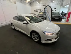 White Used 2019 Vauxhall Insignia SRi Hatchback | £8,391