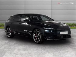 Black Used 2025 Audi e-tron Performance SUV | £64,999