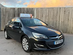 Black Used 2013 Vauxhall Astra Elite Hatchback | £3,895 (Fair price)