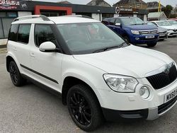 White Used 2010 Skoda Yeti Elegance SUV | £5,999 (A bit pricey)