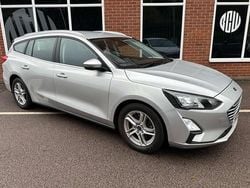 Silver Used 2020 Ford Focus Zetec Estate | £9,300 (Good price)