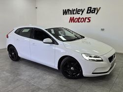 White Used 2016 Volvo V40 Momentum Estate | £9,490 (Fair price)