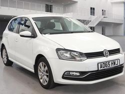 White Used 2015 VW Polo SE Hatchback | £6,994 (Fair price)