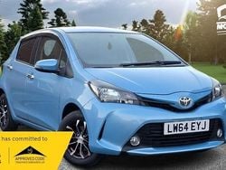 Blue Used 2014 Toyota Yaris | £7,250 (Fair price)
