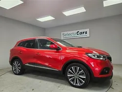 Red Used 2019 Renault Kadjar Iconic SUV | £11,995 (Fair price)