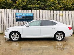 White Used 2015 Skoda Superb SE Hatchback | £9,950
