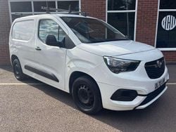 White Used 2021 Vauxhall Combo Sportive MPV | £6,150 (Super price)