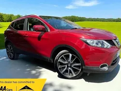 Red Used 2016 Nissan Qashqai Tekna SUV | £8,995 (Super price)