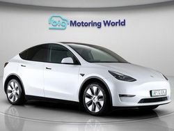 White Used 2022 Tesla Model Y Long Range AWD SUV | £23,000 (Fair price)
