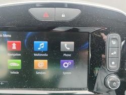 Silver Used 2017 Renault Clio IV Signature Hatchback | £5,995 (Good price)