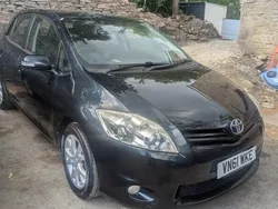 Grey Used 2011 Toyota Auris Hatchback | £1,995 (Good price)