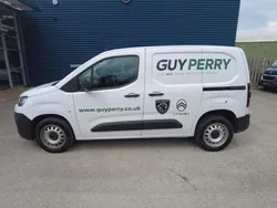 White New 2024 Citroën Berlingo MPV | £15,495