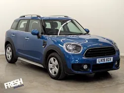 Island blue Used 2019 Mini Cooper Countryman Classic SUV | £11,990 (Good price)
