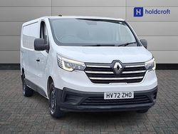 White Used 2022 Renault Trafic Van | £13,499 (Good price)
