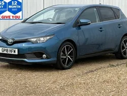 Used 2018 Toyota Auris Hybrid Design | £13,999 (Fair price)