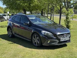 Black Used 2014 Volvo V40 CC Estate | £5,494 (Fair price)