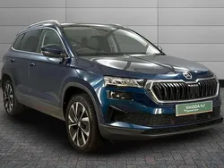 Petrol blue metallic Used 2022 Skoda Karoq SE L SUV | £18,000 (Fair price)