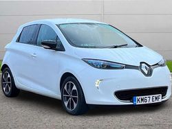White Used 2017 Renault Zoe Dynamique Hatchback | £6,989 (Expensive)
