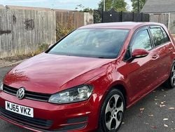 Red Used 2015 VW Golf VII S Hatchback | £3,295 (Good price)