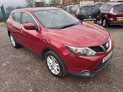 Red Used 2016 Nissan Qashqai Acenta SUV | £6,495 (Good price)