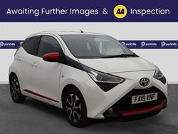 White Used 2019 Toyota Aygo Trend Hatchback | £8,140 (Fair price)