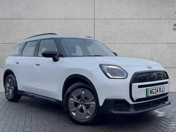 White Used 2024 Mini Countryman SUV | £33,608 (Good price)