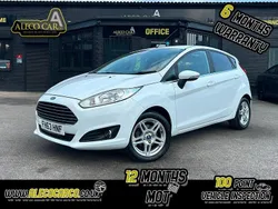White Used 2014 Ford Fiesta Zetec Hatchback | £4,495 (Fair price)