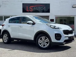 White Used 2016 Kia Sportage 2 SUV | £7,795 (Fair price)