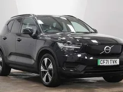 Black Used 2022 Volvo XC40 Core SUV | £21,990 (Fair price)