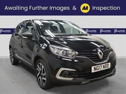 Black Used 2017 Renault Captur Dynamique SUV | £7,410 (Fair price)