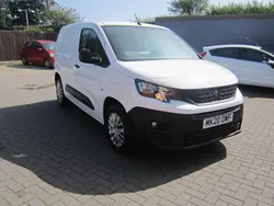 White Used 2020 Peugeot Partner MPV | £7,995 (Fair price)