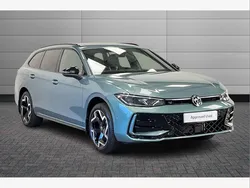 Mariposit green metallic Used 2025 VW Passat R-line Estate | £39,990