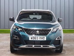 Green Used 2020 Peugeot 5008 Premium MPV | £18,089 (Fair price)