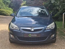 Blue Used 2010 Vauxhall Astra Hatchback | £799 (Super price)
