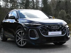 Black Used 2025 Audi Q5 Advanced SUV | £52,995 (Expensive)