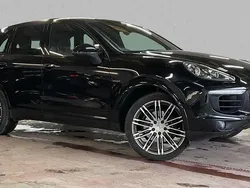 Black Used 2016 Porsche Cayenne Platinum Edition SUV | £22,010 (Fair price)