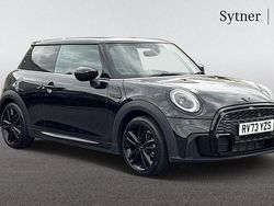 Black Used 2024 Mini Cooper Hatch Hatchback | £23,000 (Fair price)